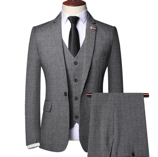 3-PIECE SUIT