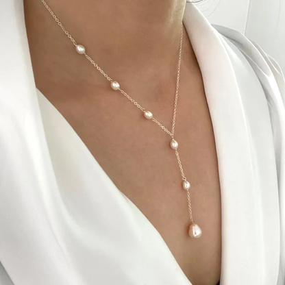 Vintage Hanging Pearl Necklace